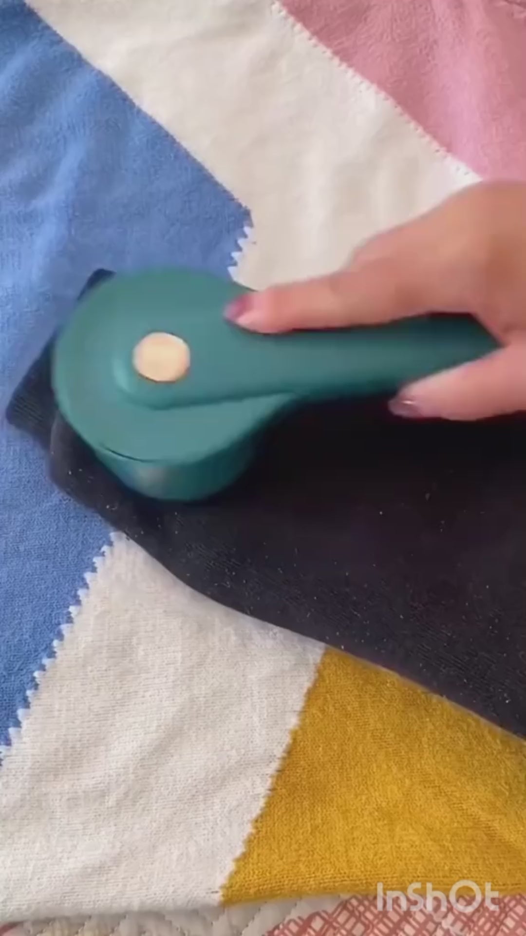 Rechargeable Electric Lint Remover - Portable Fabric Shaver